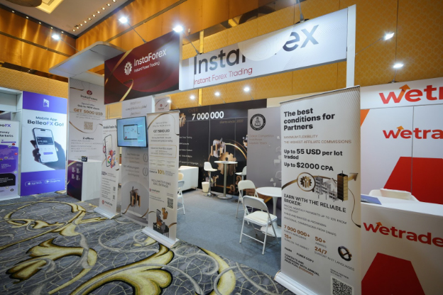 стенд компании InstaForex на выставке BrokersView Expo 2024